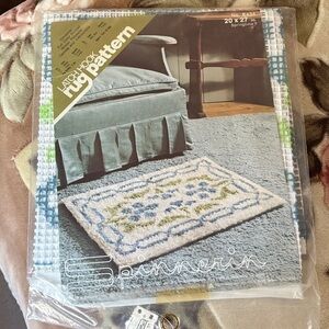 Spinner on Latch Hook Rug Pattern